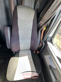 2018 Freightliner CASCADIA 6X4 T/A SLEEPER TRUCK