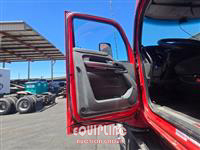 2019 Kenworth T680 6X4 T/A SLEEPER TRUCK TRA