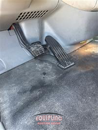 2018 Peterbilt 579 6X4 T/A MID ROOF SLEEPER T