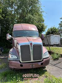 2016 Kenworth T700 6X4 T/A SLEEPER TRUCK TRA
