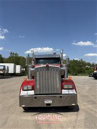 2007 Kenworth W900L 6X4 T/A DAY CAB TRUCK