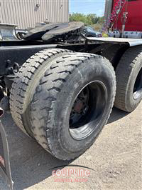 2007 Kenworth W900L 6X4 T/A DAY CAB TRUCK