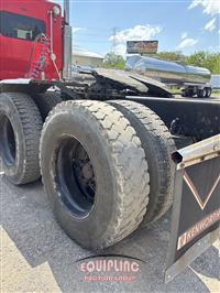 2007 Kenworth W900L 6X4 T/A DAY CAB TRUCK