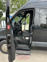 2019 MERCEDES BENZ SPRINTER 3500 4X2 S/A PASSENGE