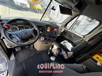 2016 Freightliner CASCADIA 6X4 T/A SLEEPER TRUCK
