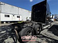 2016 Freightliner CASCADIA 6X4 T/A SLEEPER TRUCK