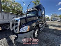 2016 Freightliner CASCADIA 6X4 T/A SLEEPER TRUCK