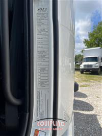 2023 VOLVO TRUCK VNL
