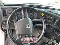 2023 VOLVO TRUCK VNL