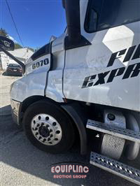 2019 Freightliner CASCADIA 6X4 T/A DAY CAB TRUCK