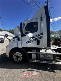 2019 Freightliner CASCADIA 6X4 T/A DAY CAB TRUCK