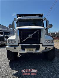 2020 Volvo VHD TRI/A DUMP TRUCK
