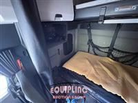 2020 Freightliner CASCADIA 6X4 T/A SLEEPER TRUCK