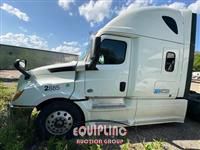 2020 Freightliner CASCADIA 6X4 T/A SLEEPER TRUCK