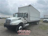 2018 International 4300 4X2 S/A 26FT NON CDL BOX 