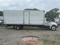 2018 International 4300 4X2 S/A 26FT NON CDL BOX 