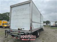 2018 International 4300 4X2 S/A 26FT NON CDL BOX 