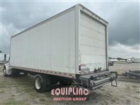 2020 Freightliner M2 4X2 S/A 26FT NON CDL BOX TR