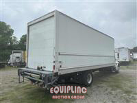 2018 International 4300 4X2 S/A 26FT NON CDL BOX 