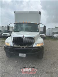 2020 International MV607 4X2 SA 26FT NON CDL BOX 