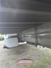 2020 International MV607 4X2 SA 26FT NON CDL BOX 