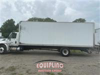 2018 International 4300 4X2 S/A 26FT NON CDL BOX 