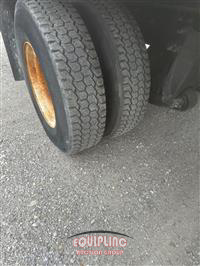 2020 Freightliner M2 4X2 S/A 26FT NON CDL BOX TR