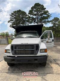 2000 Ford F650
