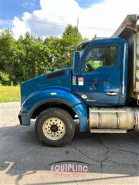 2017 Kenworth T880 QUAD/A DUMP TRUCK