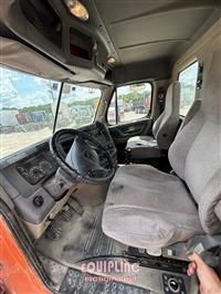 2016 Freightliner CASCADIA 6X4 T/A DAY CAB TRUCK