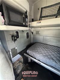 2018 Kenworth T680 6X4 T/A SLEEPER TRUCK TRA