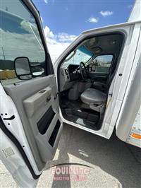 2018 Ford E-350