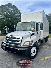 2019 Hino 268 4X2 S/A 26FT CURTAIN SIDE 