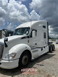 2018 Kenworth T680 6X4 T/A SLEEPER TRUCK TRA