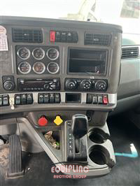 2018 Kenworth T680 6X4 T/A SLEEPER TRUCK TRA