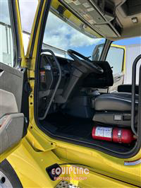 2023 VOLVO TRUCK VNL