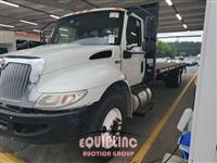 2020 International MV607 4X2 S/A FLATBED TRUCK