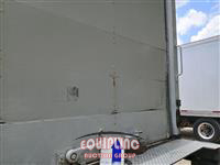 2016 International 4300 4X2 S/A 26FT NON CDL BOX 