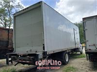 2016 International 4300 4X2 S/A 26FT NON CDL BOX 
