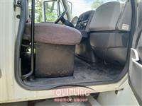2016 International 4300 4X2 S/A 26FT NON CDL BOX 