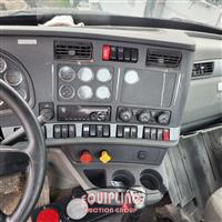 2020 Kenworth T880 TRI/A DAY CAB TRUCK