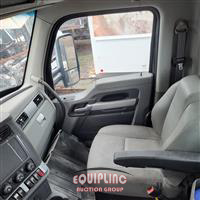 2020 Kenworth T880 TRI/A DAY CAB TRUCK