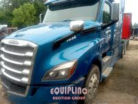 2018 Freightliner CASCADIA 6X4 T/A SLEEPER TRUCK