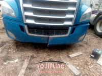 2018 Freightliner CASCADIA 6X4 T/A SLEEPER TRUCK