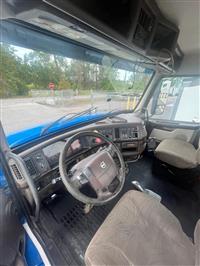 2015 Volvo VNL