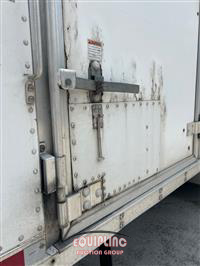 2016 Freightliner M2 4X2 S/A 26FT NON CDL BOX TR