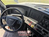 2019 Freightliner CASCADIA 6X4 T/A SLEEPER TRUCK