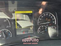2019 Freightliner CASCADIA 6X4 T/A SLEEPER TRUCK