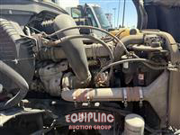 2019 Freightliner CASCADIA 6X4 T/A SLEEPER TRUCK