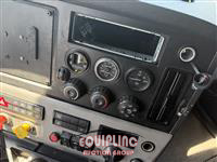 2019 Freightliner CASCADIA 6X4 T/A SLEEPER TRUCK